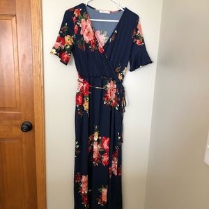 Size M-Navy Floral Maxi Dress